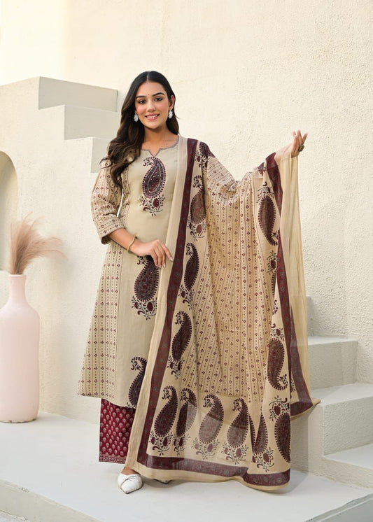 Zareen Paisley Kurta Set