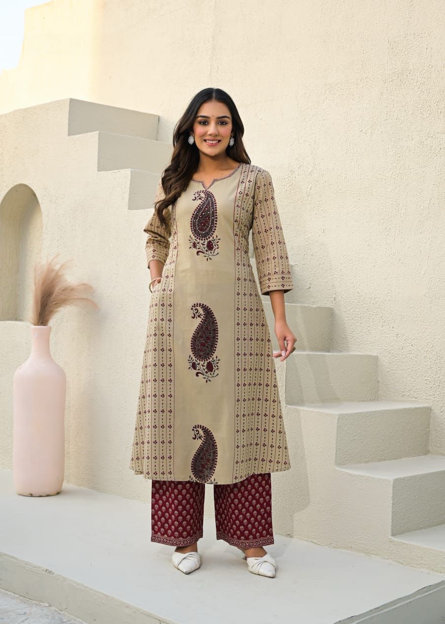 Zareen Paisley Kurta Set