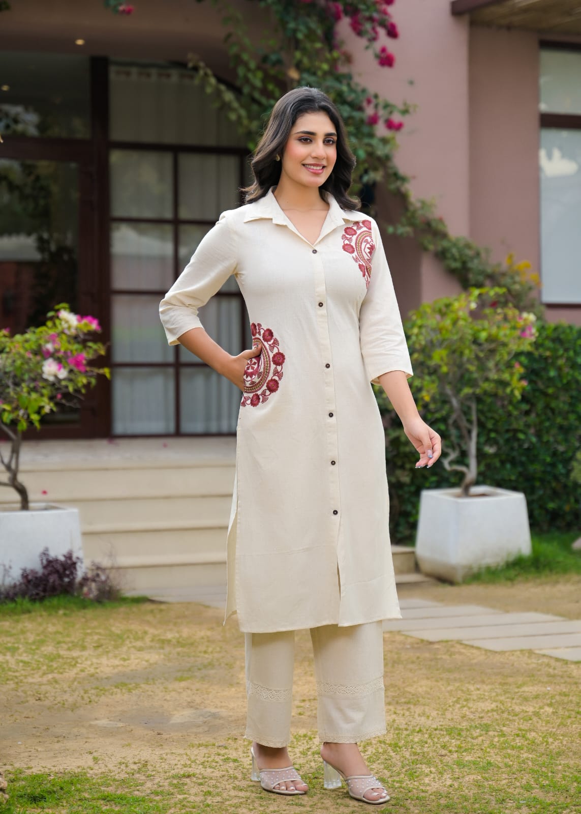 Ivory Aafreen Floral Kurta Ensemble