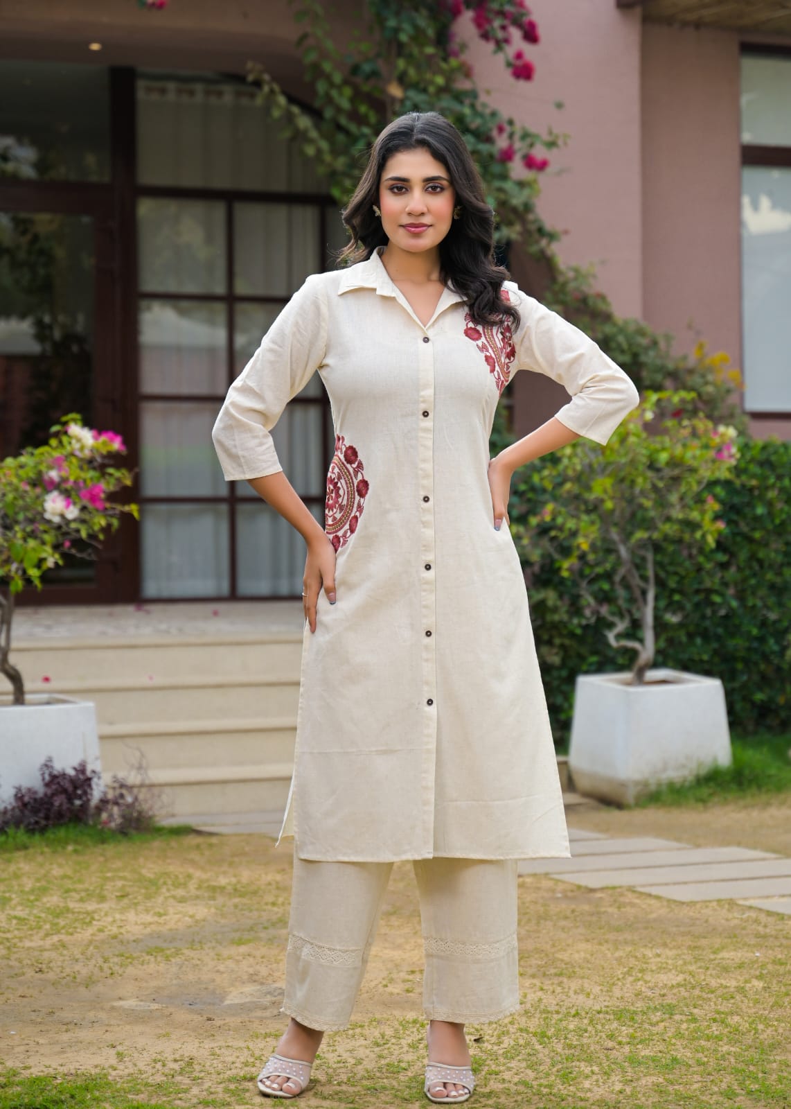 Ivory Aafreen Floral Kurta Ensemble